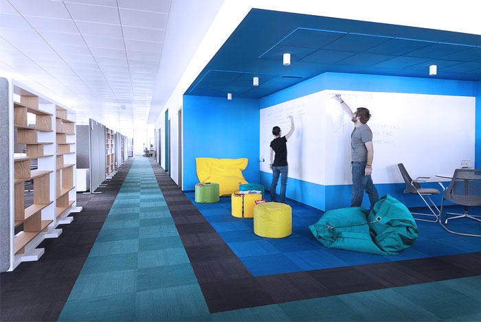 辦公區(qū)大廳及過道設計