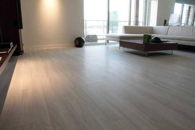 辦公室鋪裝地板用什么顏色好看?