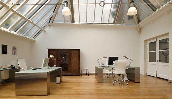 辦公室裝修設(shè)計中購買辦公家具辨別方法,選購板材家具注意細(xì)節(jié)