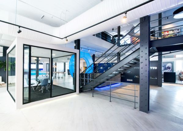 寫字樓裝修-北京寫字樓裝修設(shè)計(jì)的四點(diǎn)建議：